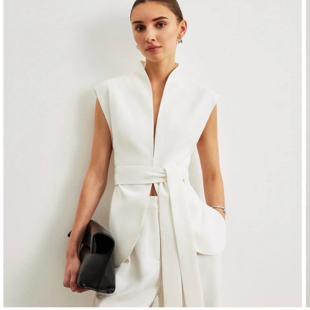 Commense Belted Peplum